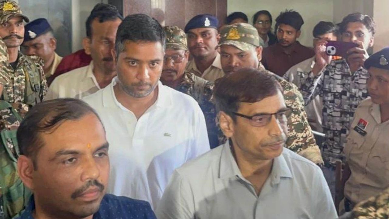 ED का बड़ा एक्शन-पूर्व सीएम बघेल के बेटे चैतन्य बघेल की 61.20 करोड़ रूपये की संपत्ति कुर्क की