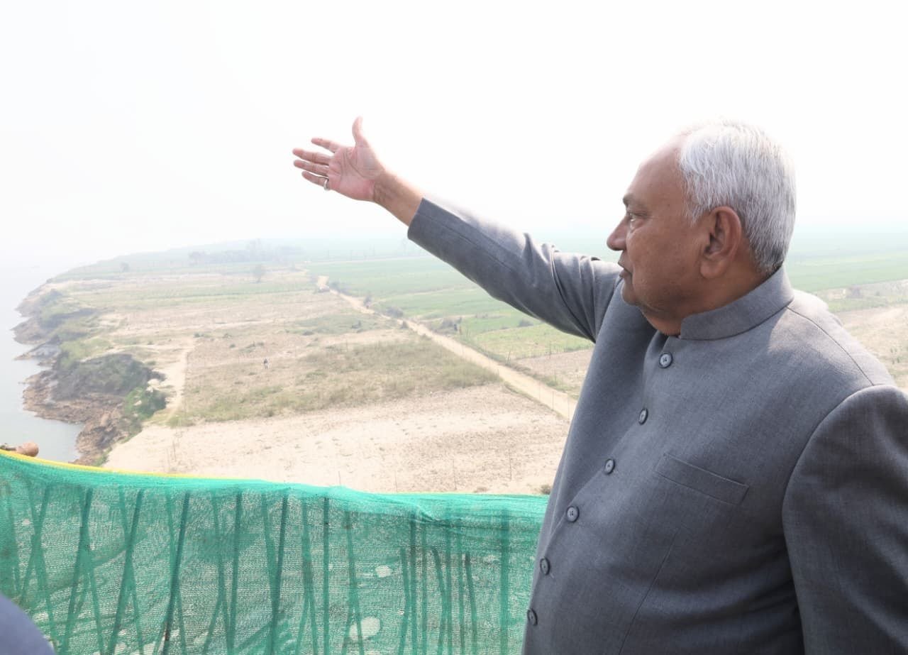 CM नीतीश ने किया पटना में चल रही परियोजनाओं का निरीक्षण, अधिकारियों को दिए निर्देश