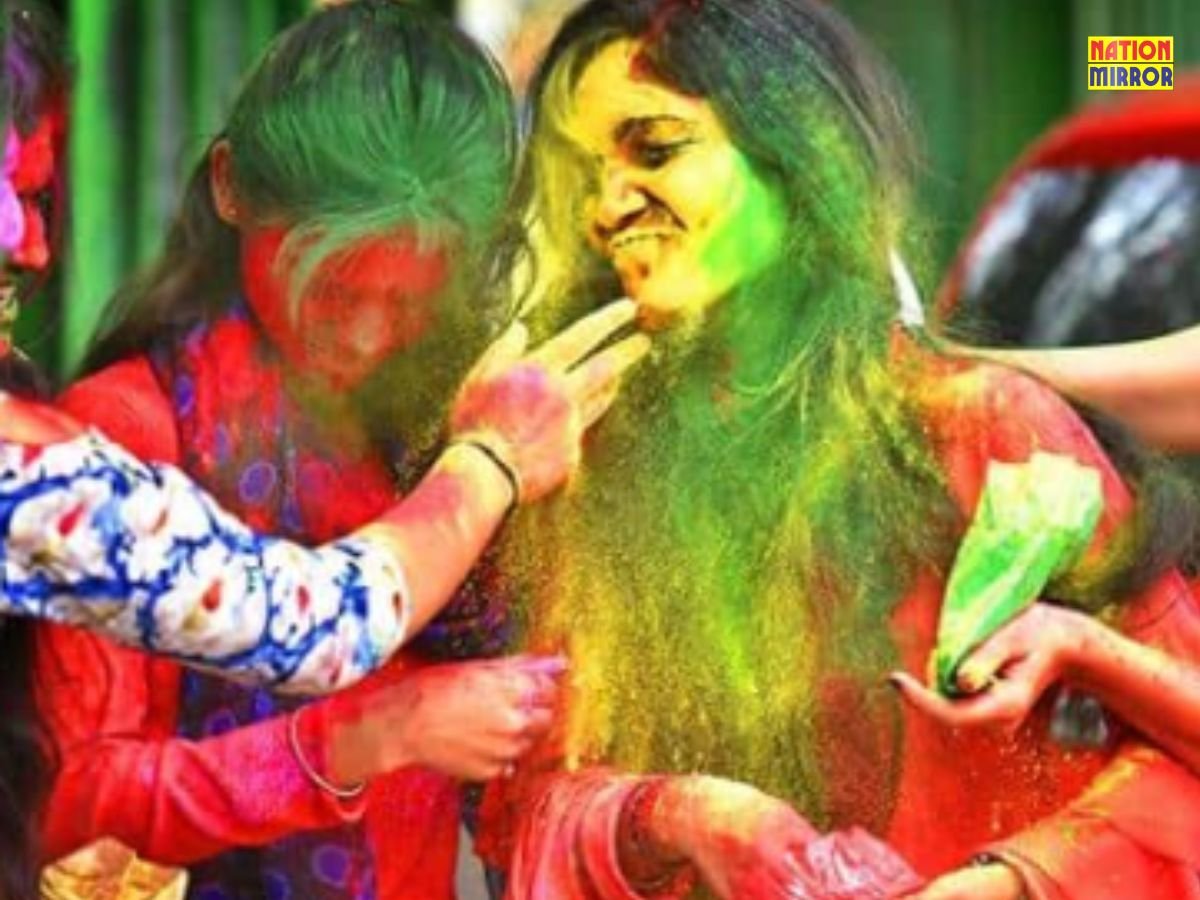 Holi Skin Care Tips: जानिएं होली पर रंगों से स्किन की सुरक्षा कैसे करें?