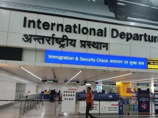 दिल्ली एयरपोर्ट पर बड़ी सुरक्षा चूक: ब्रिटिश नागरिक इमिग्रेशन एरिया से फरार
