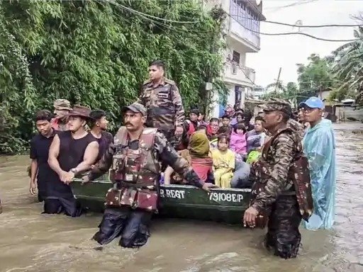 IMD Weather : पूर्वोत्तर भारत में बाढ़ और लैंडस्लाइड की स्थिति, 11 दिन में 49 मौतें