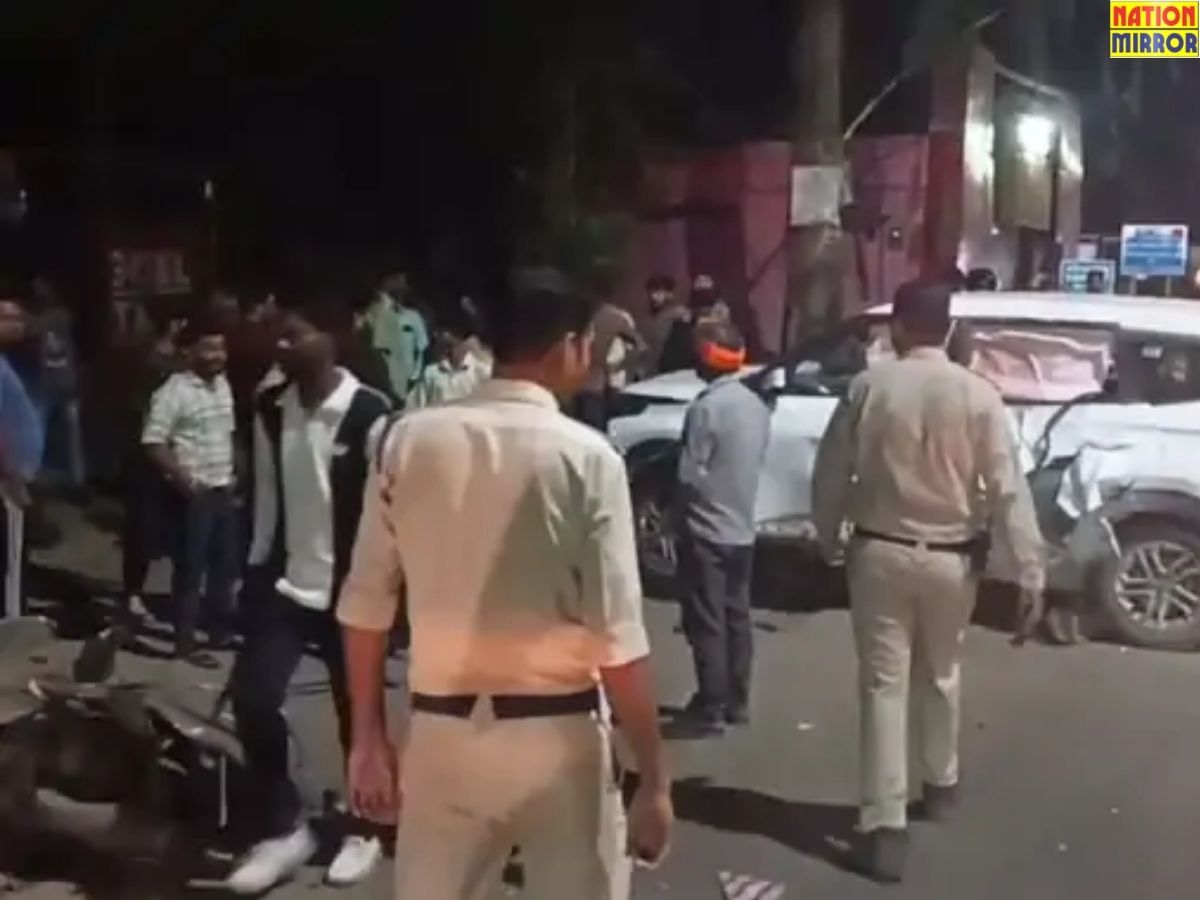 Jabalpur Drunk Driver Hits Bikers: नशे में धुत कार सवार ने 4 युवकों को रौंदा, 1 की मौत, 3 घायल!