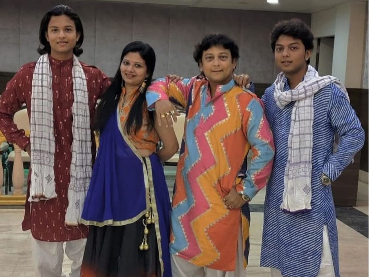 बेटे की आज थी सगाई, रात में पूरा परिवार खत्म