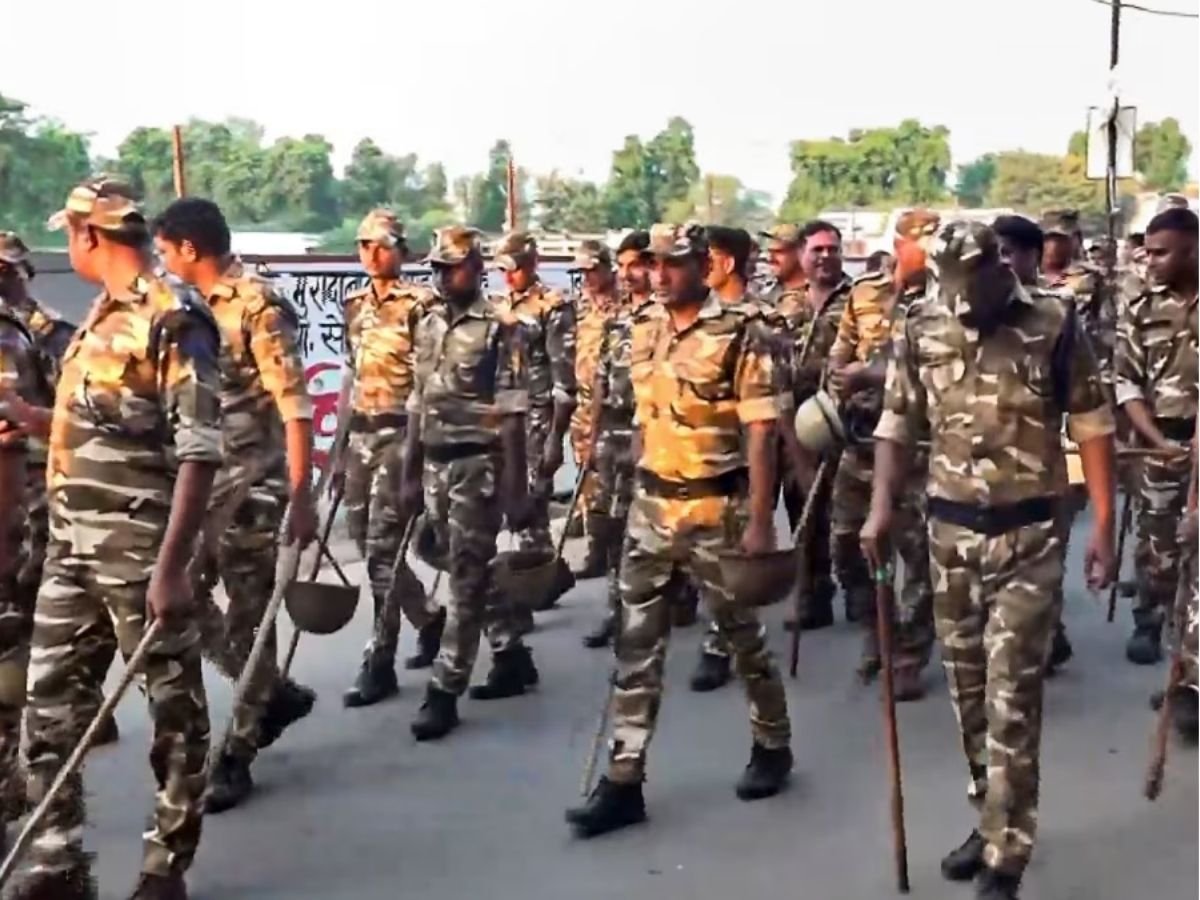 यूपी में जुमे की नमाज पर हाई अलर्ट, बरेली से वाराणसी तक कड़ी सुरक्षा