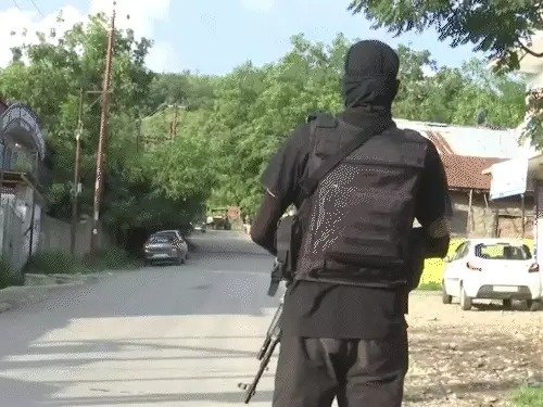 Kulgam Akhal Encounter: अखल का तीसरा दिन, दो आतंकी अब भी छिपे हैं