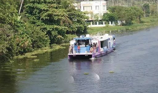 Water Metro : अब गुजरात में पानी से चलेगी मेट्रो!  