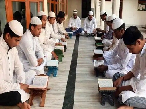 उत्तराखंड के मदरसों में पढ़ाई जाएगी संस्कृत, वैकल्पिक विषय होगा