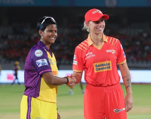 UP vs GG WPL 2025 3rd Match: यूपी वॉरियर्स ने गुजरात जायंट्स को 144 रन का दिया टारगेट, दीप्ति ने 39 रन बनाए..