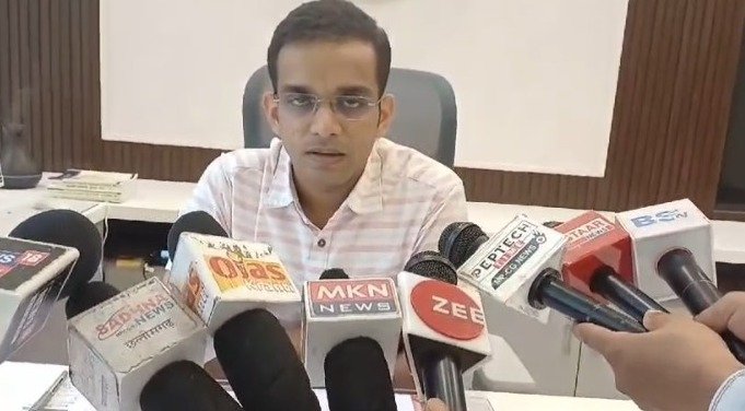 तीन आरोपियों के खेतों से साढ़े तीन क्विंटल गांजे के हरे पेड़ पुलिस ने किए जप्त