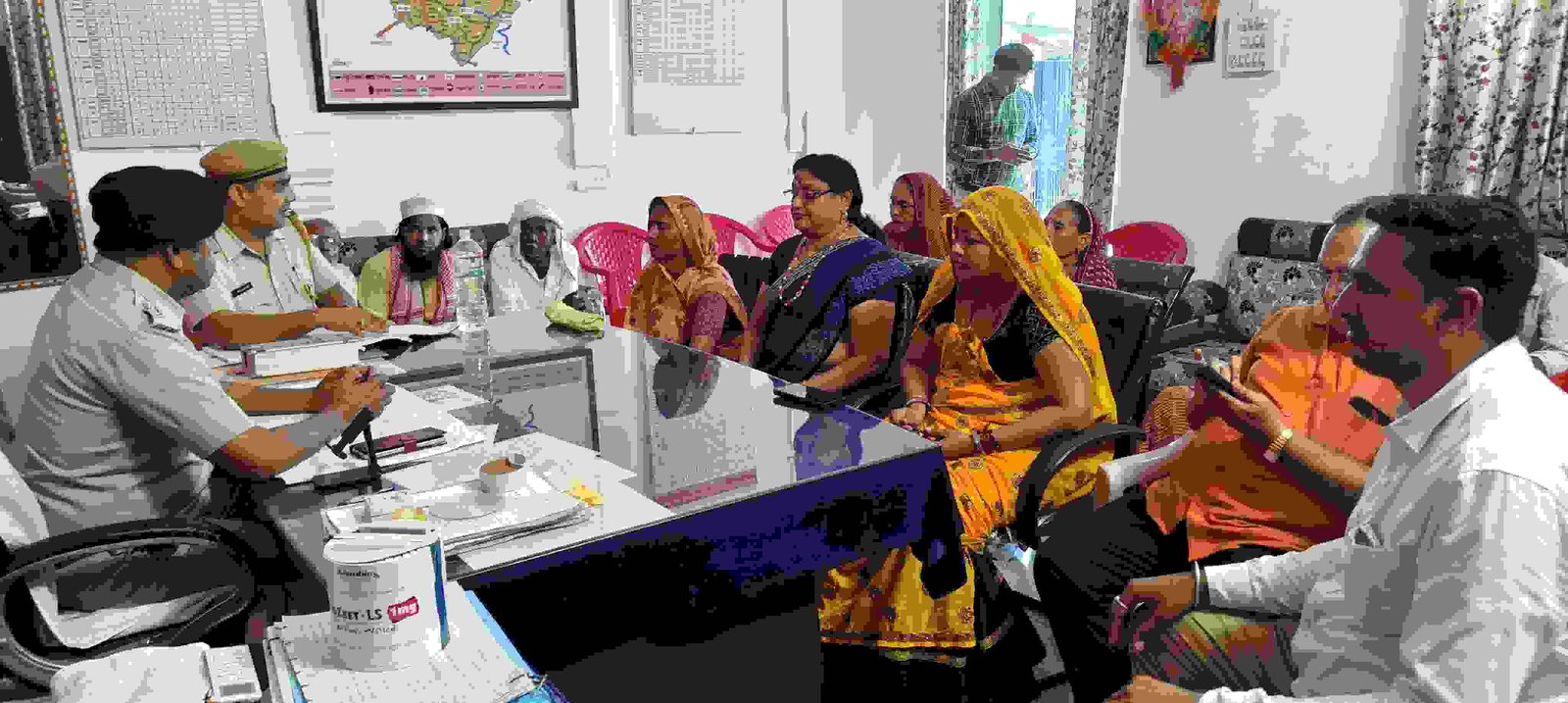 हिंडौन के सदर थाना में CLG मीटिंग: महिला सुरक्षा और अपराध नियंत्रण पर जोर