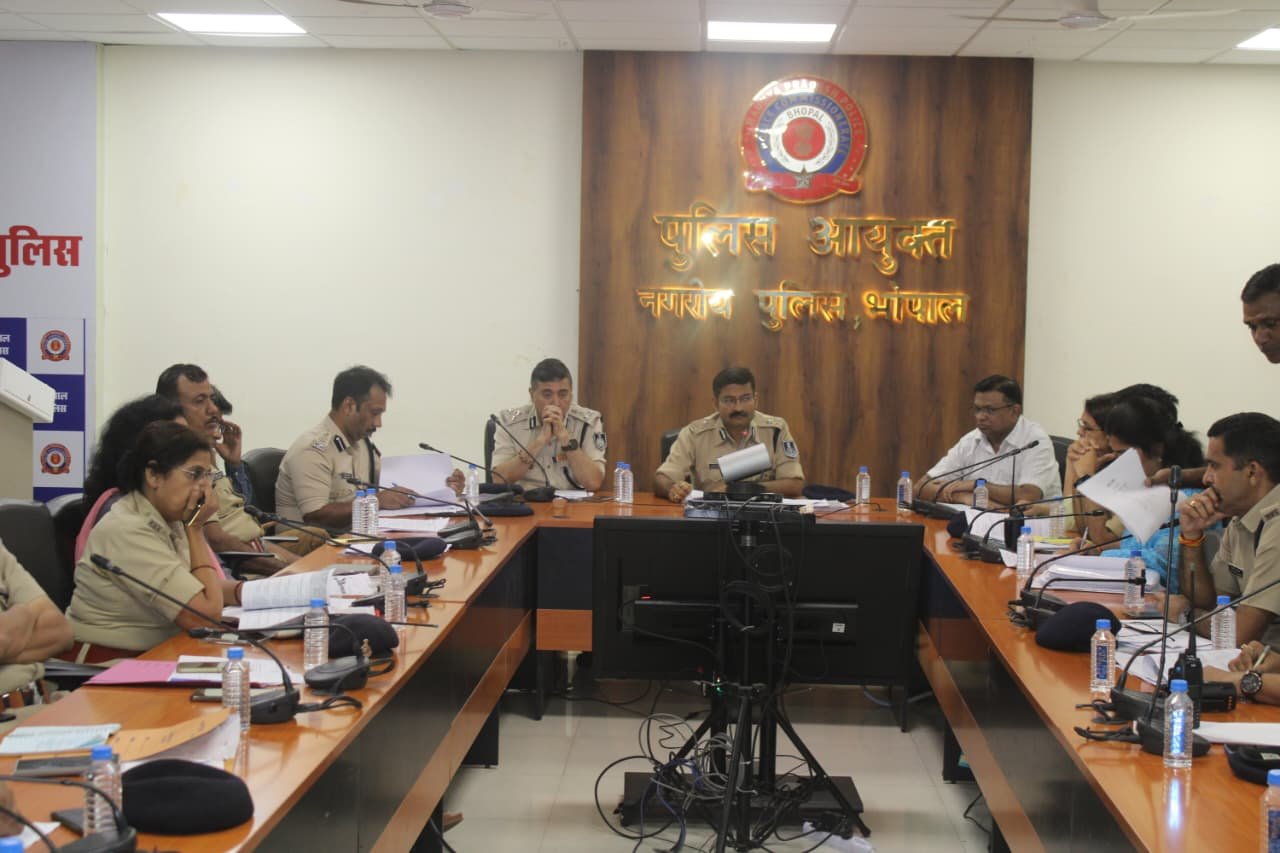 Bhopal Ganesh Festival Police Security: भोपाल में गणेश उत्सव और डोल ग्यारस के मद्देनजर पुलिस की सुरक्षा बैठक हुई