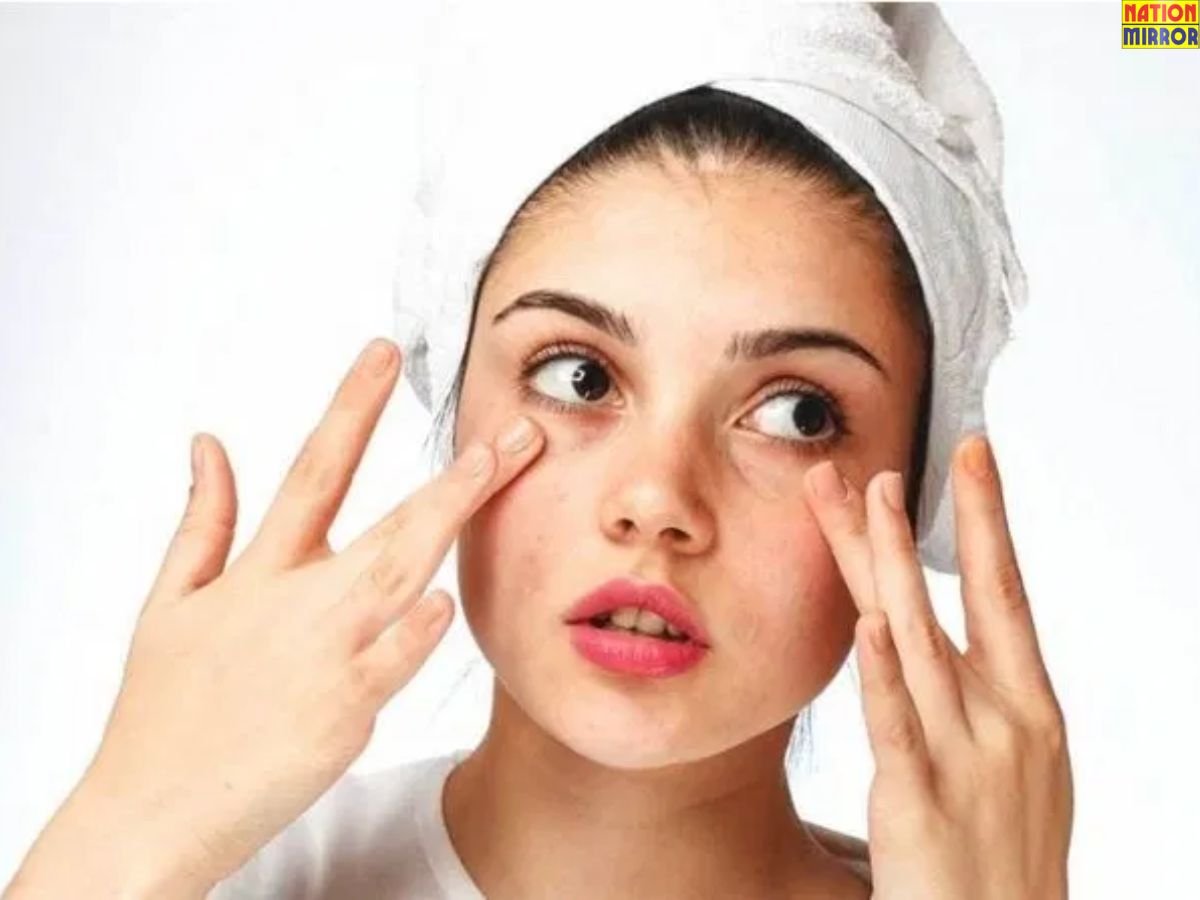 Winter Skincare Routine: सर्दियों में ड्राई स्किन से बचने के लिए अपनाएं ये स्किन केयर रूटीन...