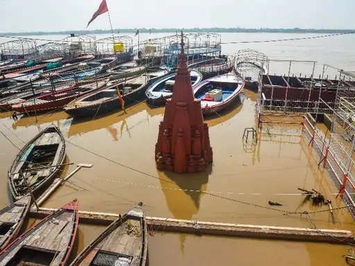 अजमेर में बाढ़ ने मचाया हाहाकार: घरों में पानी, लोग बह गए 6 जिलों में स्कूल बंद