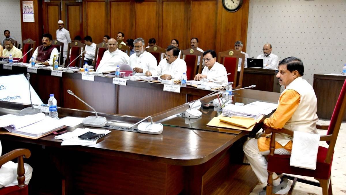 Mohan Cabinet decisions: मोहन कैबिनेट के बड़े फैसले...पर्यटन, परिवहन और ऊर्जा क्षेत्रों में लिए गए फैसले