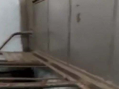 BSF जवानों को खराब ट्रेन मिली : सीटों पर गद्दी नहीं, टॉयलेट टूटा