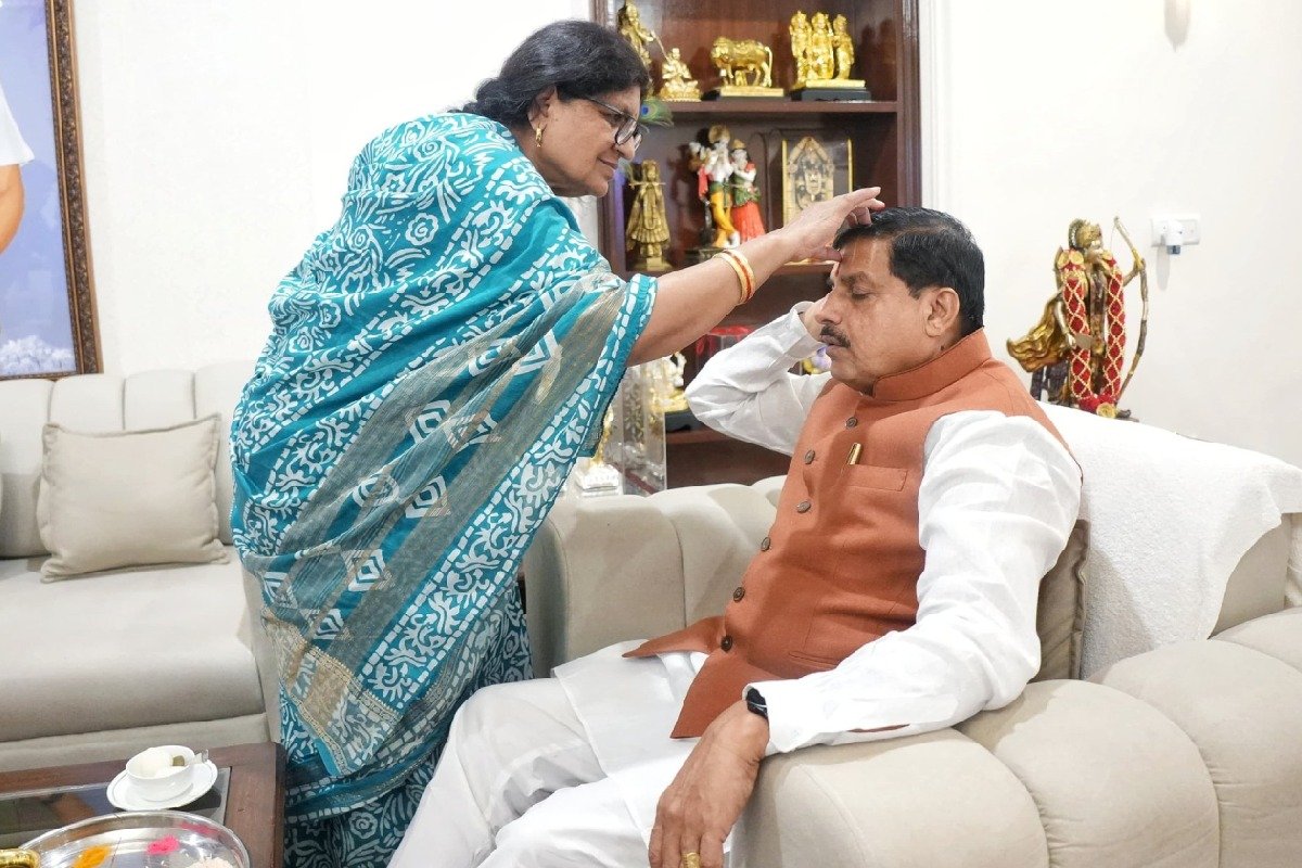 भाई दूज 2025: सीएम मोहन यादव ने दी भाई दूज की शुभकामनाएं