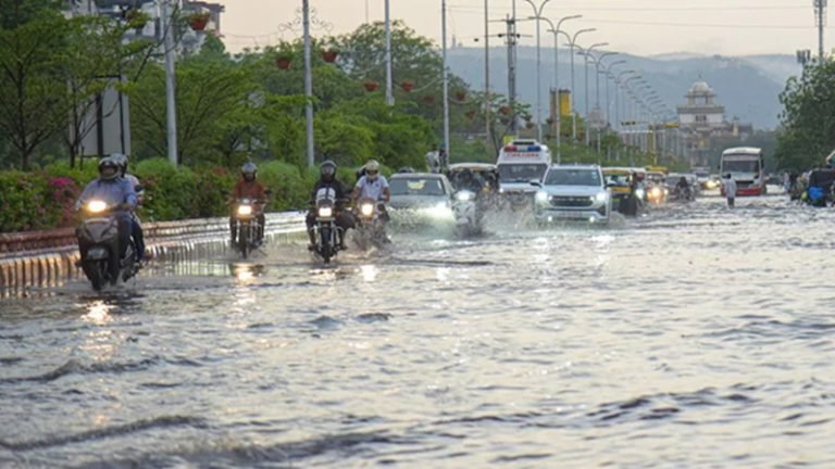 Rajasthan Monsoon 2025: राजस्थान में मानसून का कहर…पूर्वी जिलों में भारी बारिश का अलर्ट, पश्चिम में 12 जुलाई से बदलेगा मौसम