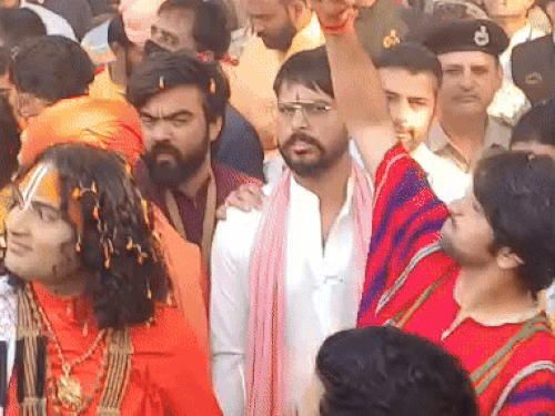 हरियाणा में धीरेंद्र कृष्ण शास्त्री की यात्रा का दूसरा दिन,कथावाचक अनिरुद्धाचार्य शामिल हुए
