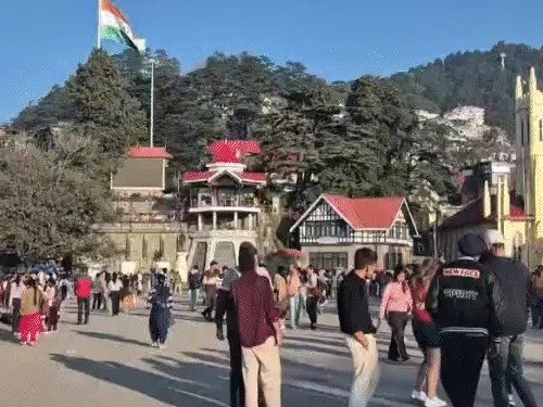 हिमाचल में फिर कंपकपाती ठंड: 4 नवंबर को बर्फबारी के आसार
