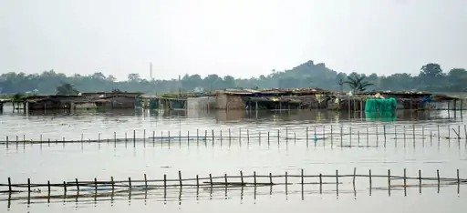 देश में बारिश का कहर: मिजोरम में 11 दिन में 626 भूस्खलन, असम-मणिपुर में 8 लाख लोग बेघर