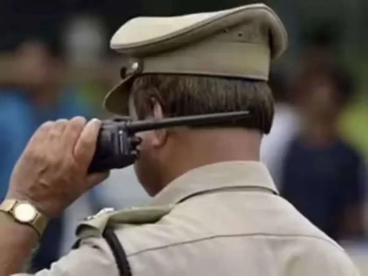 MP police salary fraud: 12 साल बिना ड्यूटी, फिर भी खाते में सैलरी! जानिए कौन है वो अधिकारी