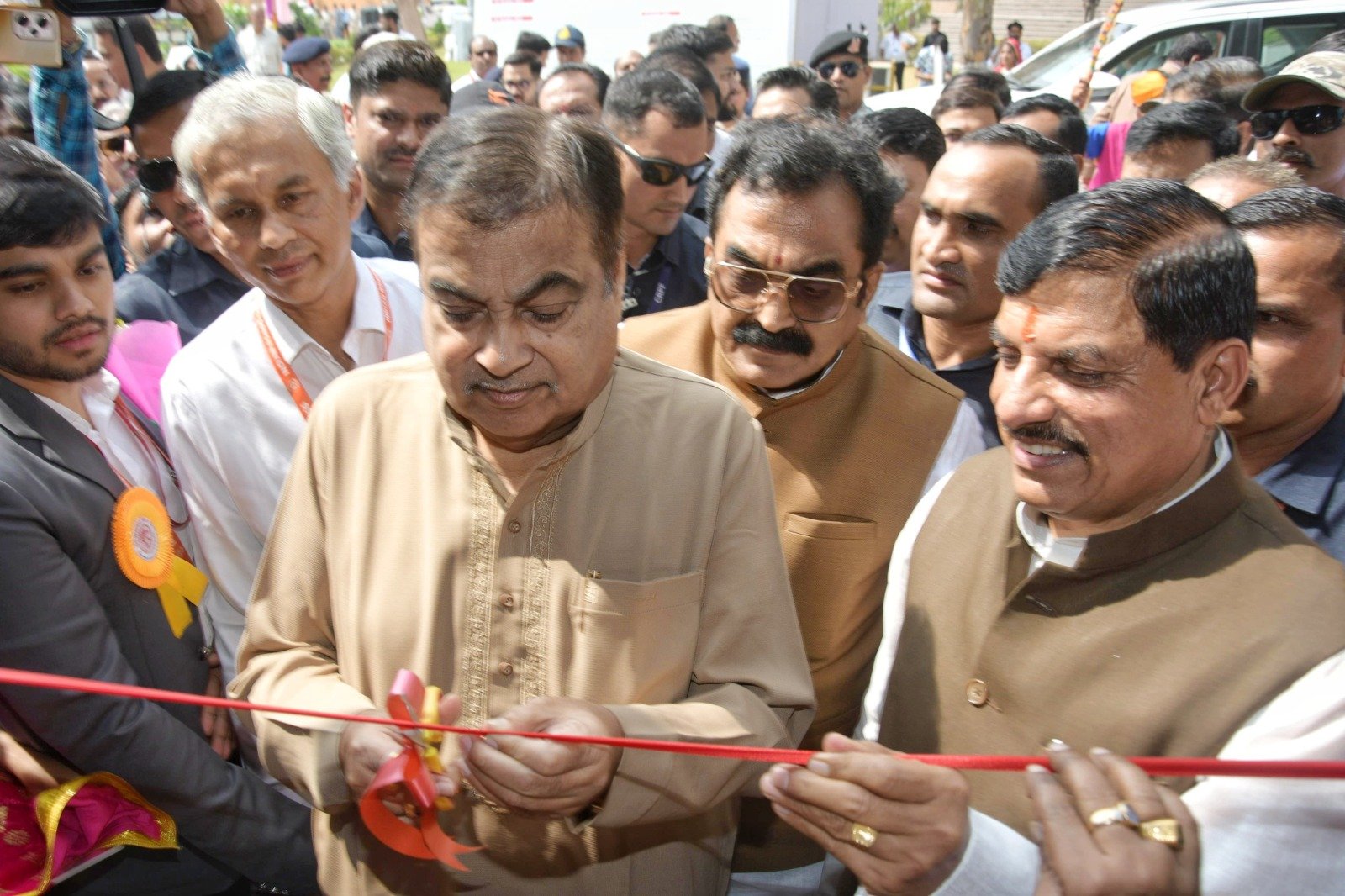 Nitin Gadkari road infrastructure : केंद्रीय मंत्री नितिन गडकरी का बड़ा ऐलान, ‘मैं अमेरिका से अच्छा रोड इंफ्रांस्ट्रक्चक कर दूंगा तैयार’