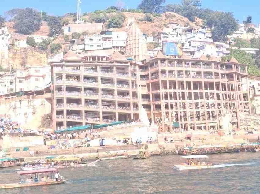 ओंकारेश्वर में प्रोटोकॉल दर्शन बंद, अब लगेंगे 300 रुपए