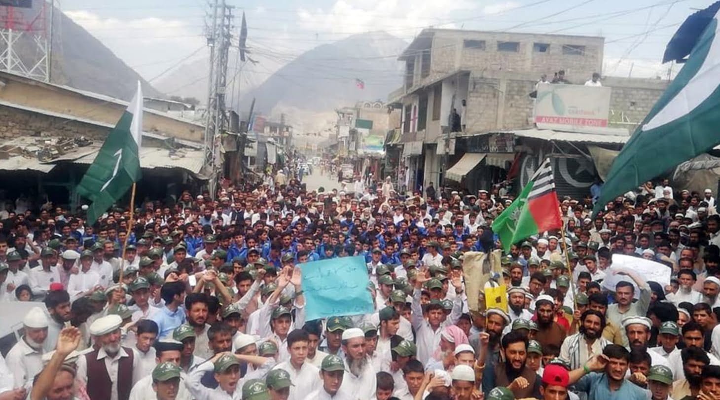 POK: पाकिस्तान ने माना- POK है विदेशी क्षेत्र, नहीं चलते हमारे कानून