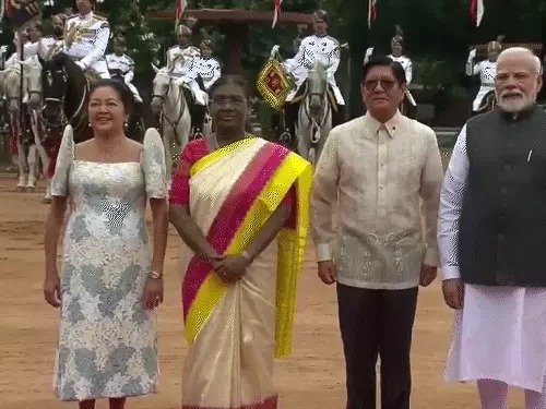 PM मोदी से मिले फिलीपींस के राष्ट्रपति मार्कोस जूनियर: ब्रह्मोस पर डील