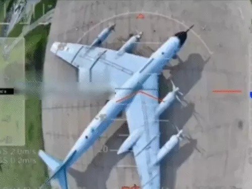 रूस के 5 एयरबेस पर यूक्रेनी ड्रोन अटैक: A-50, TU-95 और TU-22 विमानों को किया तबाह