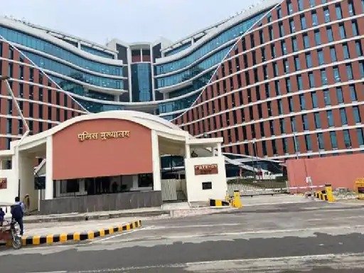 UP के तीन आईपीएस अफसर: 3 से 6 साल से सस्पेंड, बहाली या VRS पर उठे सवाल