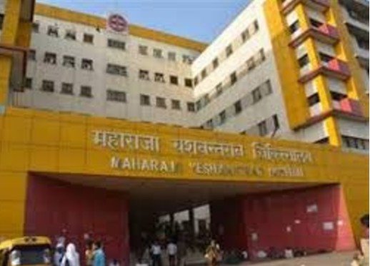 सरकारी डॉक्टरों का ‘कमीशन खेल’! एमवाय अस्पताल से मरीजों को निजी अस्पताल भेजने का खुलासा