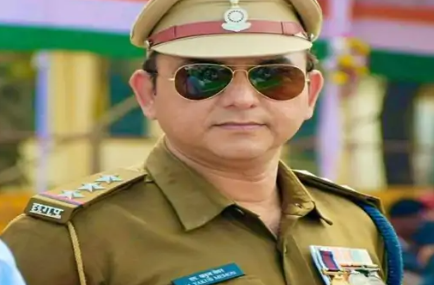 Balrampur: राष्ट्रपति एवॉर्ड विजेता SDOP पर रेप चार्ज, दुष्कर्म और अश्लील वीडियो बनाने का आरोप