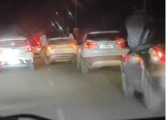 Bilaspur: नेशनल हाइवे पर रसूखदारों की रीलबाजी, बर्थडे मनाने निकाला काफिला,18 गिरफ्तार