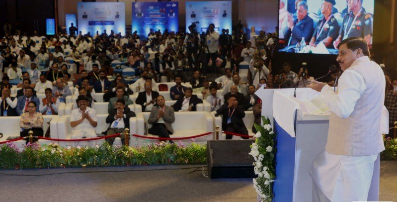 "मप्र टेक ग्रोथ कॉन्क्लेव: 15,896 करोड़ निवेश से खुले 64 हजार रोजगार के अवसर"