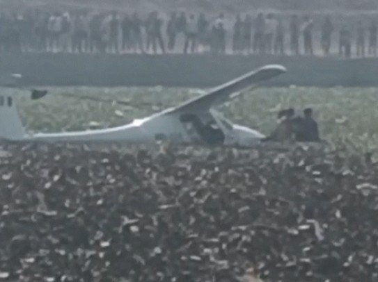 Prayagraj Plane Crash News: माघ मेले के बीच आसमान से गिरा सेना का विमान, फिर जो हुआ…