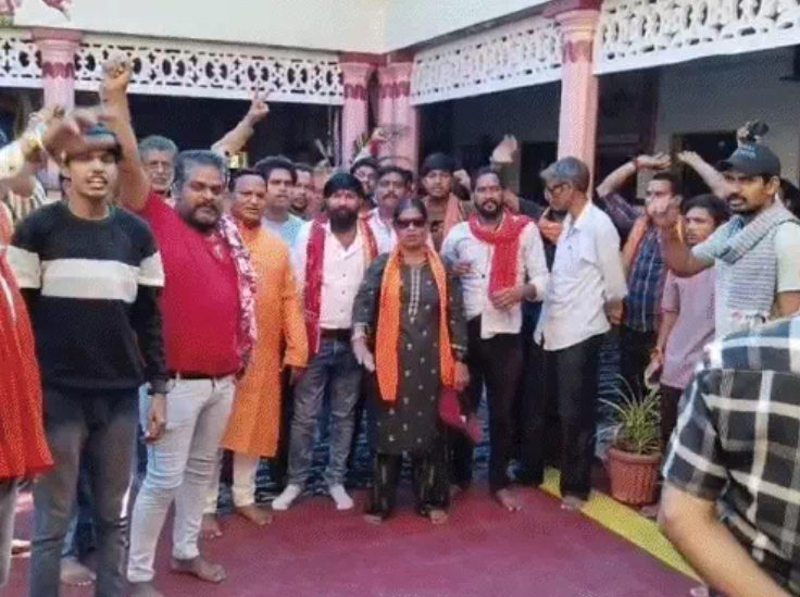 CG Conversion Controversy; छत्तीसगढ़ में धर्मांतरण पर बवाल, रायपुर में हिंदूवादी संगठनों ने युवक को पीटा  बिलासपुर में मकान में तालाबंदी