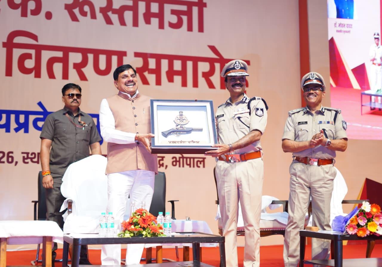 मध्यप्रदेश में 2026 में शुरू होगी नई पुलिस भर्ती प्रक्रिया। एसआई से लेकर कॉन्स्टेबल तक के पदों पर होगी भर्ती।