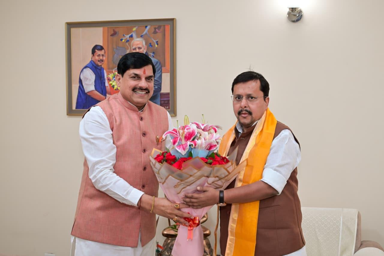 मुख्यमंत्री डॉ. मोहन यादव ने नई दिल्ली में भाजपा अध्यक्ष नितिन नबीन से उनके निवास पर सौजन्य मुलाकात की