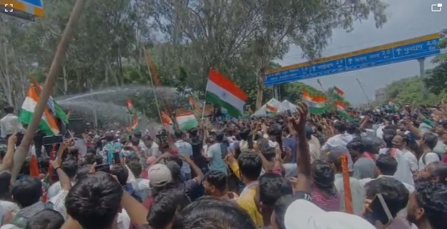 झारखंड विधानसभा घेराव LIVE: JPSC पूर्व अध्यक्ष एल खियांग्ते गिरफ्तार



