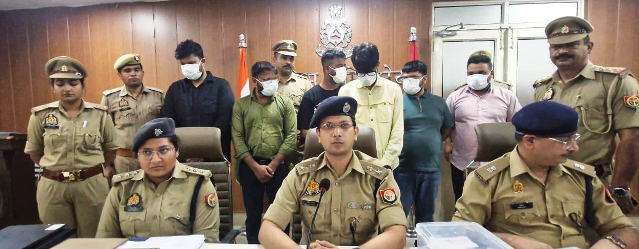 नोएडा फर्जी iso सर्टिफिकेट और ब्रांडिंग के नाम पर ठगी करने वाला गिरोह गिरफ्तार 6 अभियुक्त हिरासत में