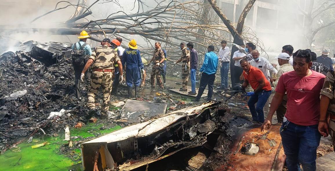 air india plane crash अहमदाबाद में ड्रीमलाइनर विमान हादसा सभी 242 यात्रियों की मौत की पुष्टि डीएनए से होगी पहचान