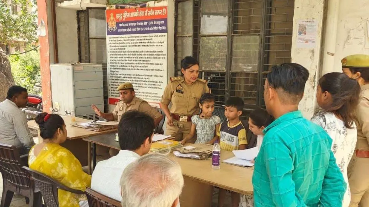 इंस्टाग्राम फॉलोअर्स घटे पत्नी पहुंची थाने — हापुड़ में अनोखा विवाद थाने में हुई रील सुलह