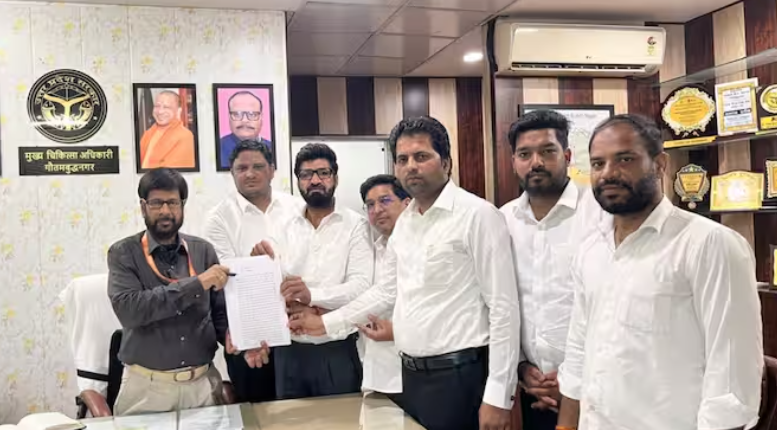ग्रेटर नोएडा के यथार्थ अस्पताल में पथरी सर्जरी के दौरान लापरवाही महिला की हालत बिगड़ी कार्रवाई की मांग
