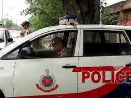 पीतमपुरा में गुरु गोविंद सिंह कॉलेज की लाइब्रेरी में भीषण आग, दमकल की 11 गाड़ियां मौके पर