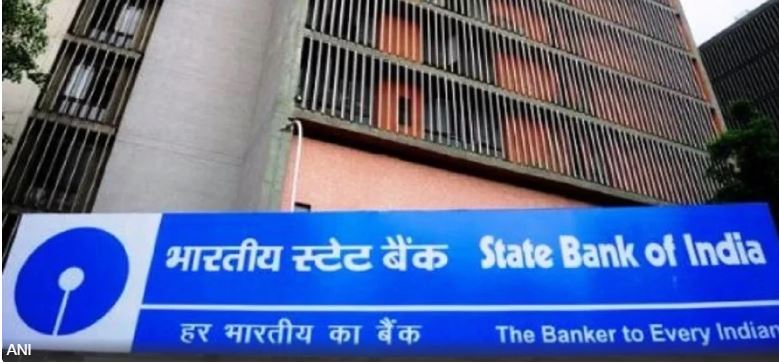 एसबीआई की दो महिला अधिकारियों पर 50 लाख रुपये के गहने गबन का आरोप नोएडा के फेज-2 थाने में एफआईआर दर्ज