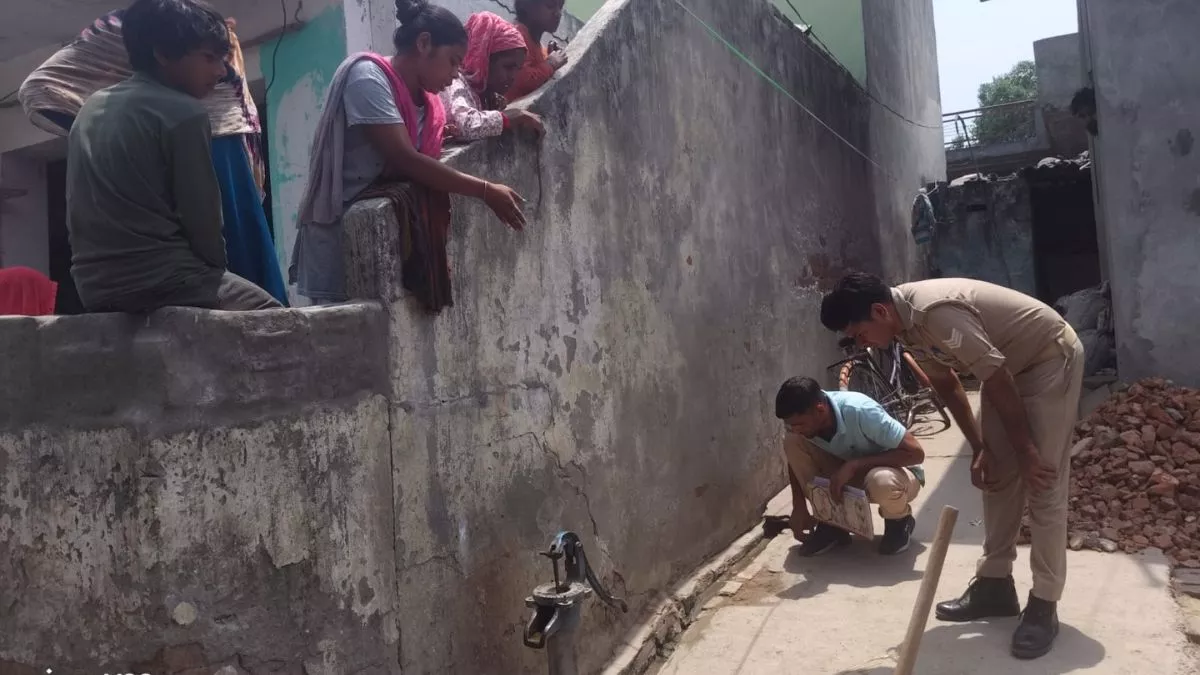 मुजफ्फरनगर: गाली-गलौज का विरोध किया तो बुजुर्ग महिला पर फावड़े से हमला, इलाज के दौरान मौत