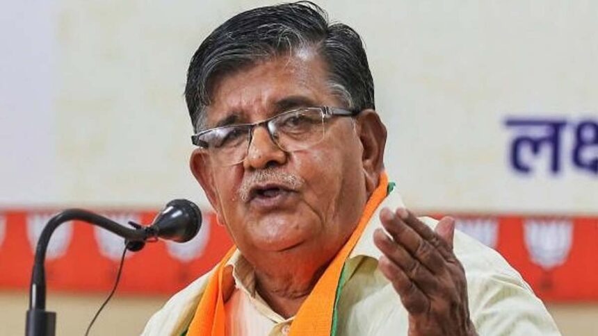 पंजाब गवर्नर गुलाब चंद कटारिया की अचानक बिगड़ी तबीयत pgi में करवाया गया भर्ती उपराष्ट्रति की रेस में नाम