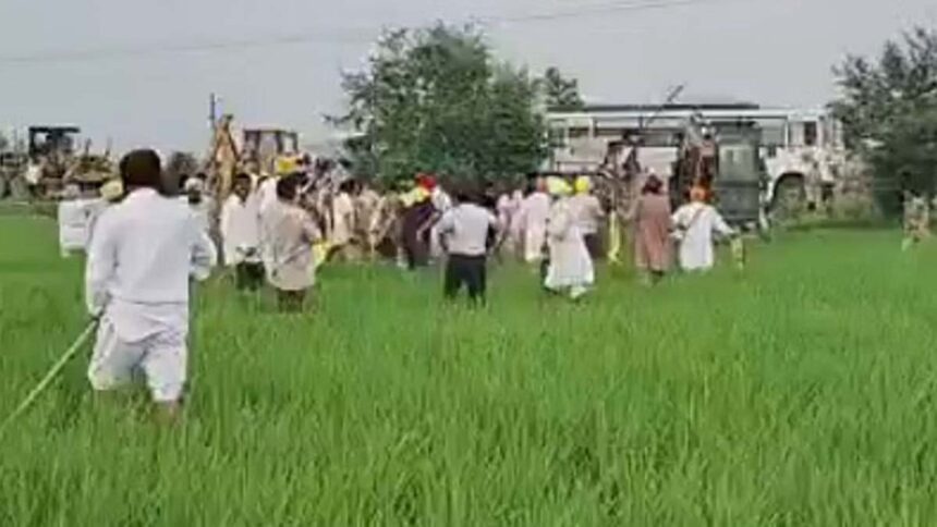 पंजाब के पटियाला जिले में पुलिस और किसानों में झड़प कई किसानों को हिरासत में लिया इलाके में मचा हड़कंप