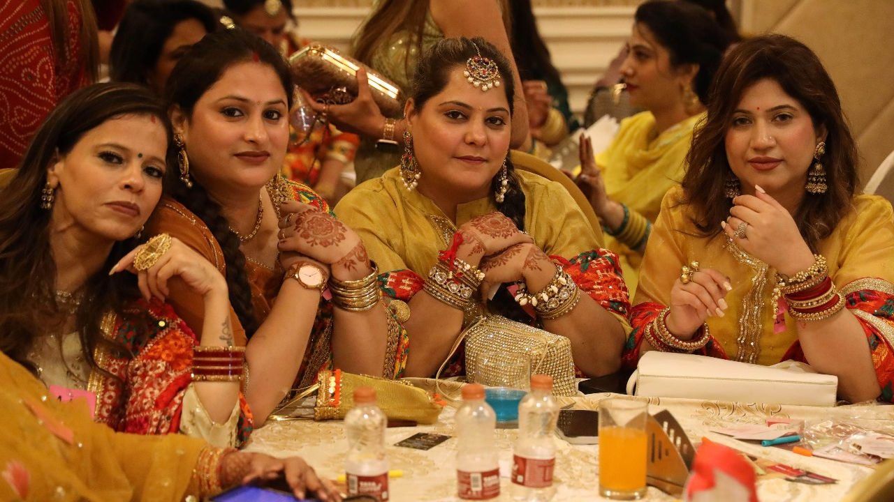जालंधर में होटल रमाडा इनकोर में मनाया तीज का त्योहार kgm season 2 ने इवेंट में मिस तीज बेस्ट वॉक टाइटल निकाले